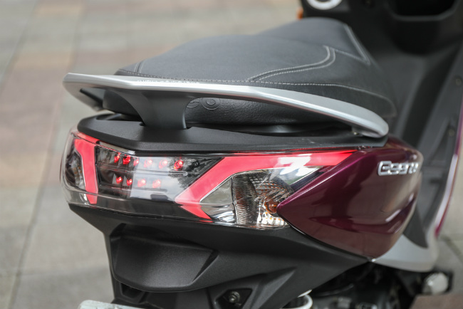 Cận cảnh đối thủ Honda SH Mode giá 53 triệu đồng